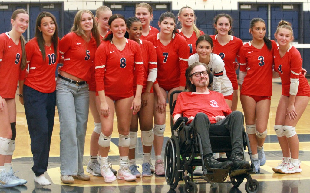 Photo of the Day: Lake Oswego Volleyball Team